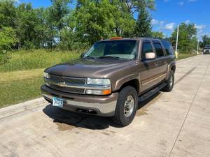 2004 CHEVROLET SUBURBAN 2500 QUADRASTEER