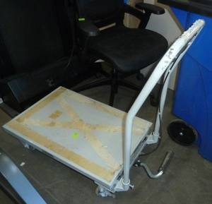 Small manual lift cart