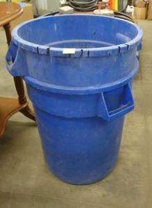 2 garbage barrels
