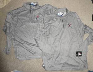 Two Mens Large light pullover quarter zip top