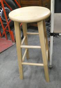 Nice counter stool 29 inches tall