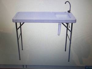 Larin Portable Fishing Table open b...