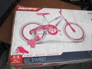 Huffy Kids So Sweet 16 Bike with ...