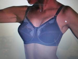 Bali Flower Underwire Bra NWT 42DDD...