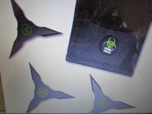 Zombie Hunter Ninja Stars open box ...