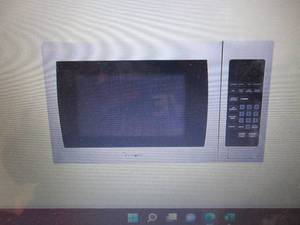 Magic Chef 0.9 Cu. Ft. 900-Watt Mic...