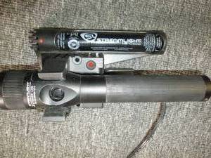 lot 7 image: stream light stinger LED flashlight...