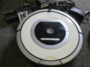 lot 51 image: i robot roomba ...