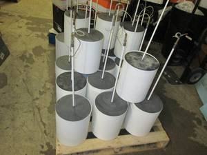 lot 62 image: pallet of light fixtures ...