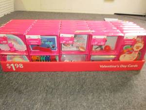 lot 90 image: box of 30 valentines days cards ...