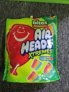 lot 140 image: 129oz air heads xtremes bites cand...