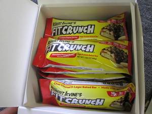 lot 165 image: 181.62oz robert irvines fit crunch...