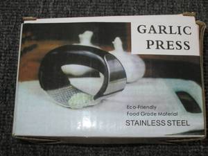 lot 246 image: new garlic press ...