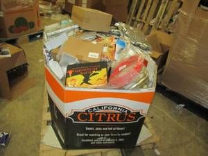 lot 258 image: pallet of misc items uninspected pl...