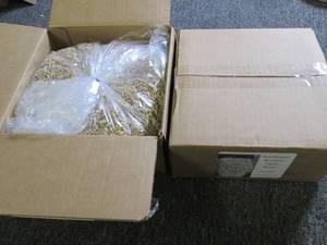 lot 268 image: 12 pounds of sunflower seeds packag...