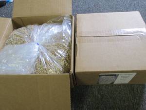 lot 269 image: 12 pounds of sunflower seeds packag...