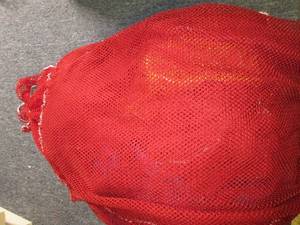 lot 472 image: various colored mesh laundry bags ...