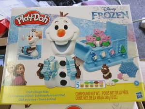 lot 289 image: 2 cases of 3 disney frozen playdoh ...