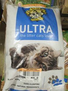 lot 310 image: 15lbs of ultra cat litter hard clum...