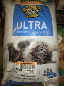 lot 311 image: 15lbs of ultra cat litter hard clum...