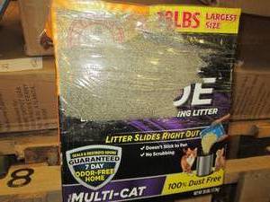lot 325 image: 38lbs of arm and hammer clumping ca...