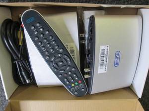 lot 412 image: 6 amino set top boxes with remotes ...