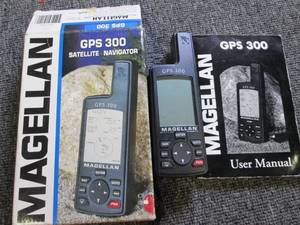 lot 432 image: magellan gps 300 satellite navigato...