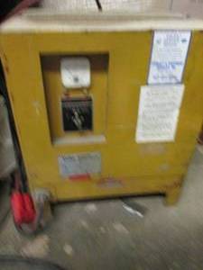 lot 461 image: yale industrial battery charger unt...