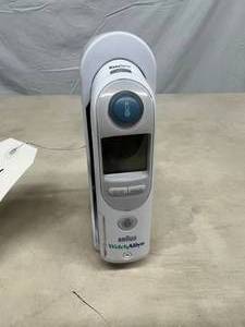 Welch Allyn Braun Digital ThermoScan PRO 6000 Ear Thermometer Professional Medical Device - Great Working Condition