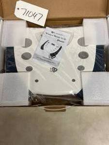 NEW IN BOX BL Healthcare SC101 440LB CAPACITY Wireless Weight Scale With Bluetooth