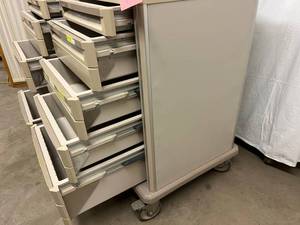 WOW MSRP $7000 High Quality Metro Starsys Crash Cart Double Wide 10 Drawer Mobile Supply Cabinet Unit - Great Condition I want This