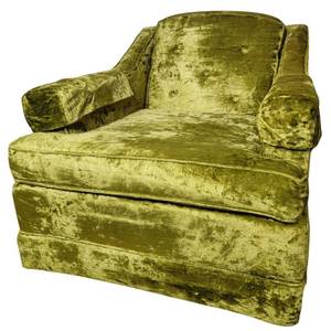Absolutely Stunning Vintage 1960s Electric Green Crushed Velvet Chair- In great Condition 30.5 x 32 x 27Valued $350