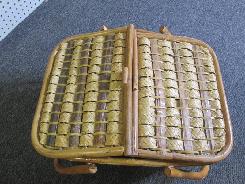 lot 49 image: picnic basket ...
