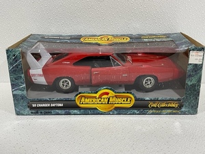 ERTL 1969 Dodge Charger Daytona