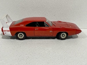 ERTL 1969 Dodge Charger Daytona