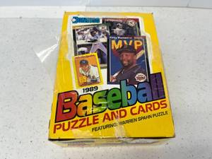 Box Of 1989 Donruss Baseball Puzzle And Trading Cards