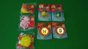 lot 36 image: New Pokmon Figures.