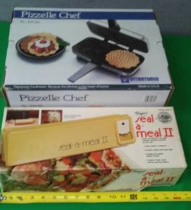 lot 78 image: Pizzelle Chef Waffle Maker