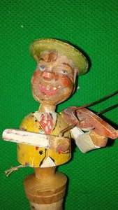 lot 126 image: VINTAGE ANRI MECHANICAL CARVED WOOD CORK BOTTLE STOPPER MAN WVIOLIN ITALY