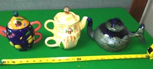 lot 164 image: 3 Collectible teapots - very cool, Unique