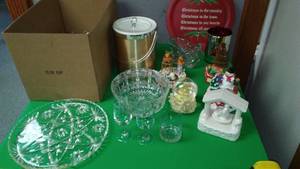 lot 180 image: glassware, Crystal, Christmas
