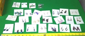 lot 194 image: hand crafted earrings and more.