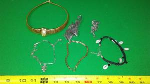 lot 195 image: ankle bracelets, pewter pins & gold color choker.