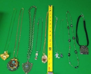lot 197 image: More necklaces retro.