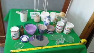 lot 216 image: kitchen, decor & more