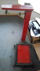 lot 258 image: Fairbanks Floor Scale  Antique, Great Condition