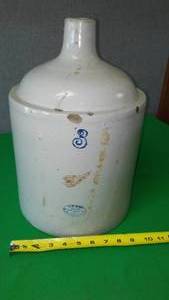 lot 14 image: Red Wing # 3 Crock Jug