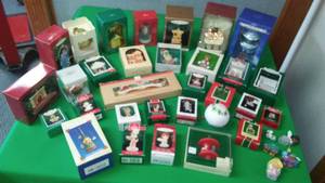 lot 29 image: Hallmark Christmas Ornaments
