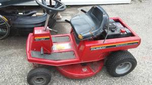 lot 300 image: Riding Mower Murray 10 hp 30 In.