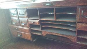 lot 26 image: Antique Roll Top Desk  Exceptional Condition